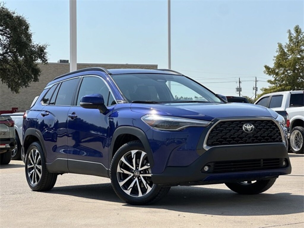 Used 2023 Toyota Corolla Cross XLE SUV