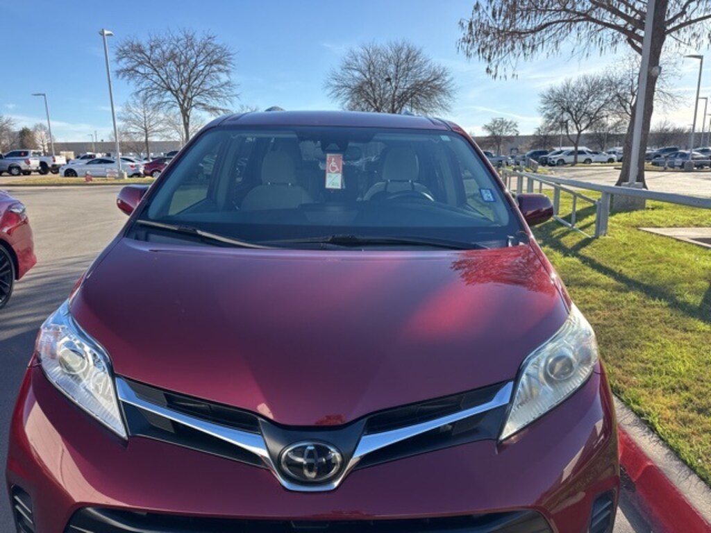 Used 2019 Toyota Sienna LE Van