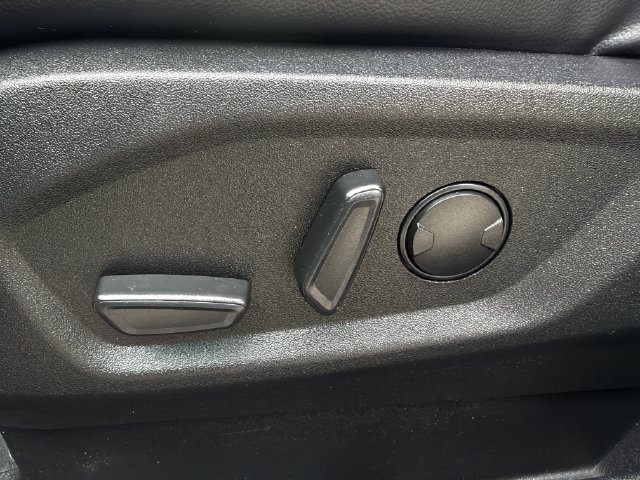 2024 Ford Edge SEL - Photo 24