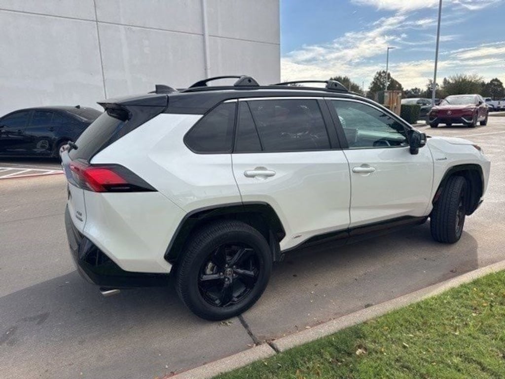 Used 2021 Toyota RAV4 Hybrid XSE SUV