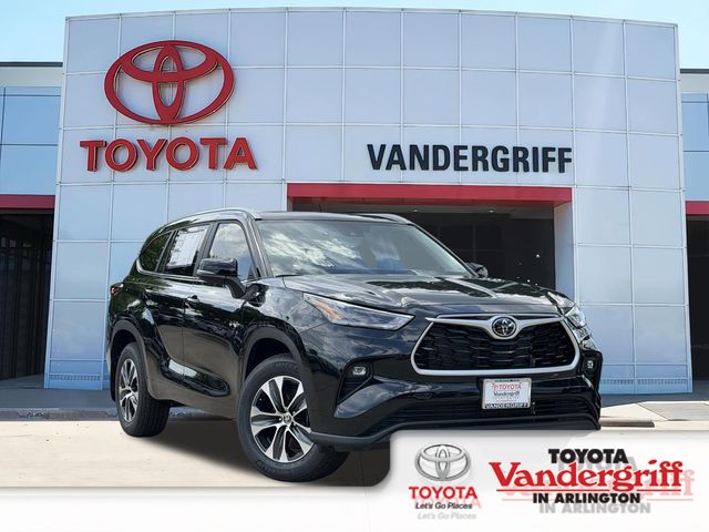 2026 Toyota Highlander SUV 