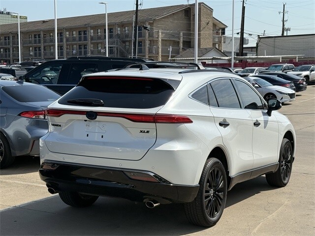 2024 Toyota Venza XLE photo 4