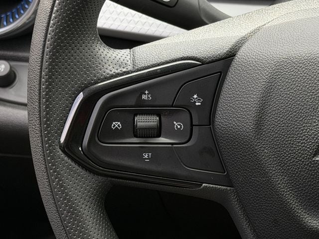 2025 Chevrolet Trax LT - Photo 13