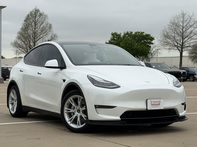 Used 2021 Tesla Model Y Long Range with VIN 5YJYGDEE8MF240561 for sale in Arlington, TX