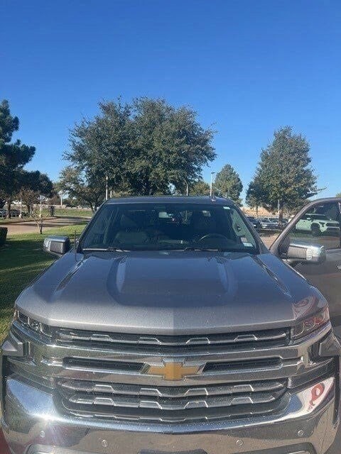 2021 Chevrolet Silverado 1500 LTZ photo 3