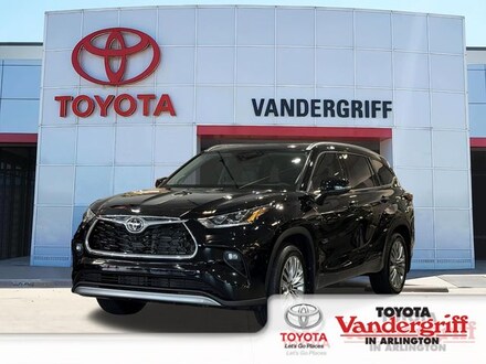 2026 Toyota Highlander Hybrid Platinum SUV