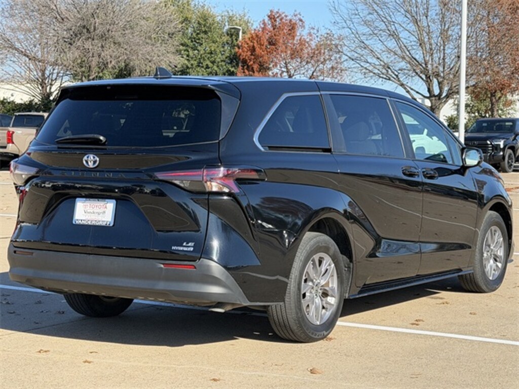 Certified 2024 Toyota Sienna LE Van Passenger Van