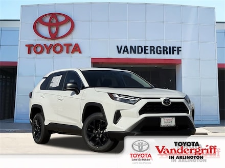 2025 Toyota RAV4 LE SUV