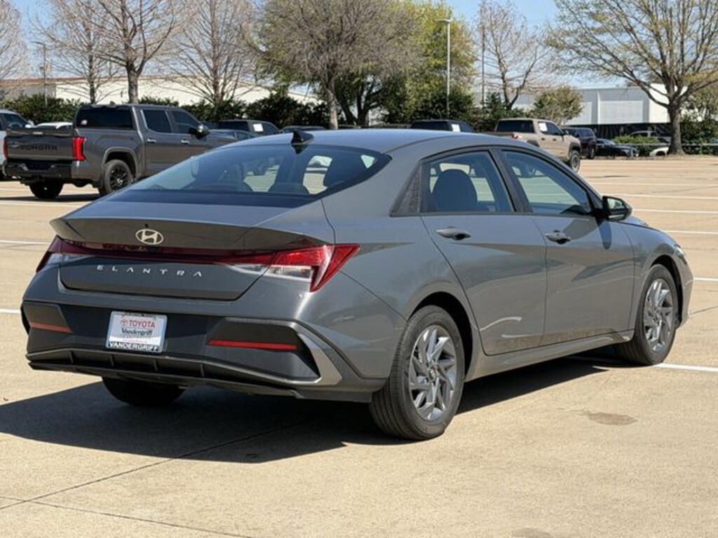 Used 2024 Hyundai Elantra SEL Sedan