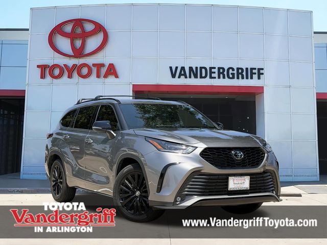 2026 Toyota Highlander SUV 