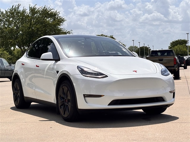 Used 2022 Tesla Model Y Long Range with VIN 7SAYGDEE7NF361196 for sale in Arlington, TX