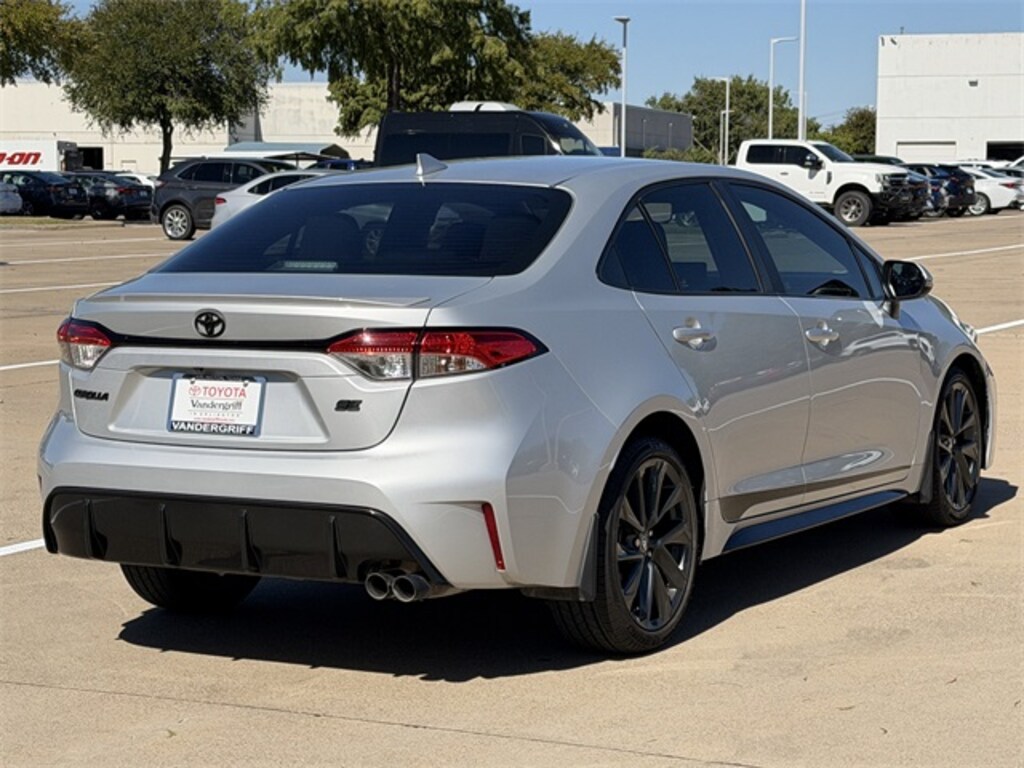 Used 2023 Toyota Corolla SE Sedan