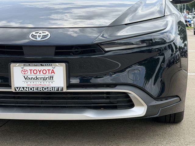 2026 Toyota Prius Plug-in Hybrid SE - Photo 9