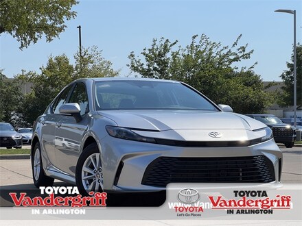 2025 Toyota Camry LE Sedan
