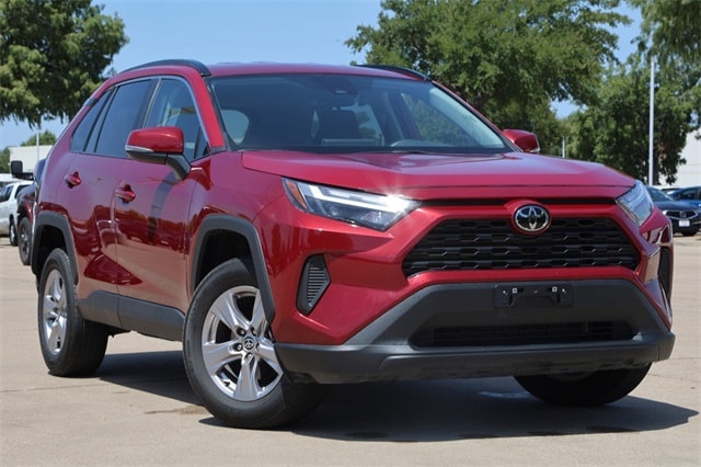 Used 2023 Toyota RAV4 XLE with VIN 2T3W1RFVXPW279218 for sale in Arlington, TX