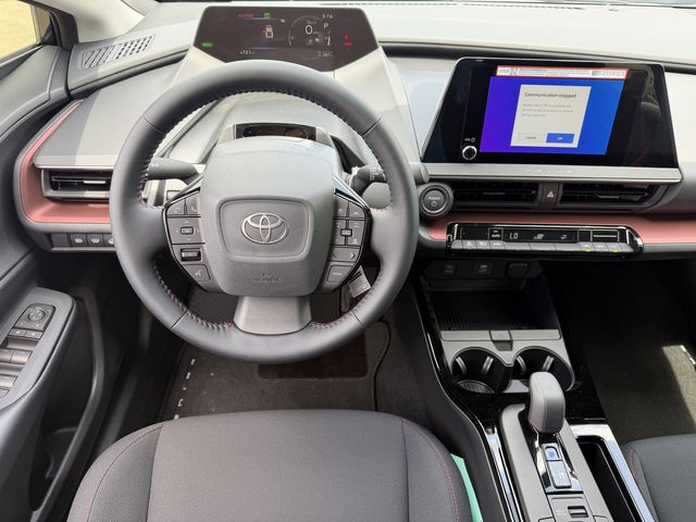 2026 Toyota Prius Plug-in Hybrid SE - Photo 12