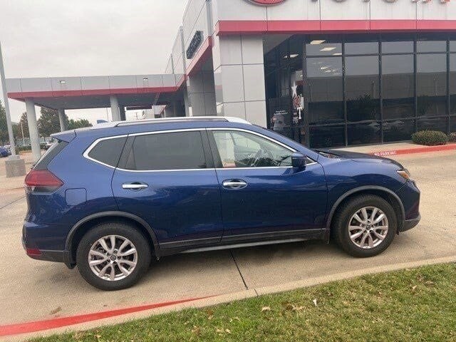 2019 Nissan Rogue S photo 2