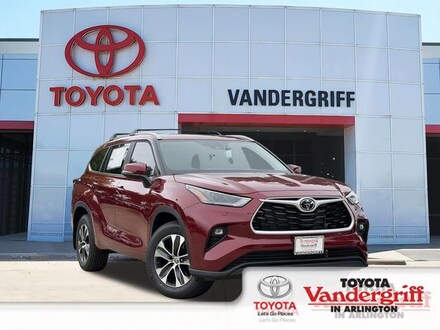 2026 Toyota Highlander XLE SUV