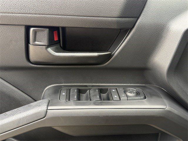 2026 Toyota Tacoma SR5 - Photo 21