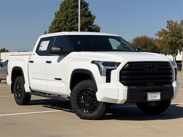 2026 Toyota Tundra SR5 CrewMax photo 2