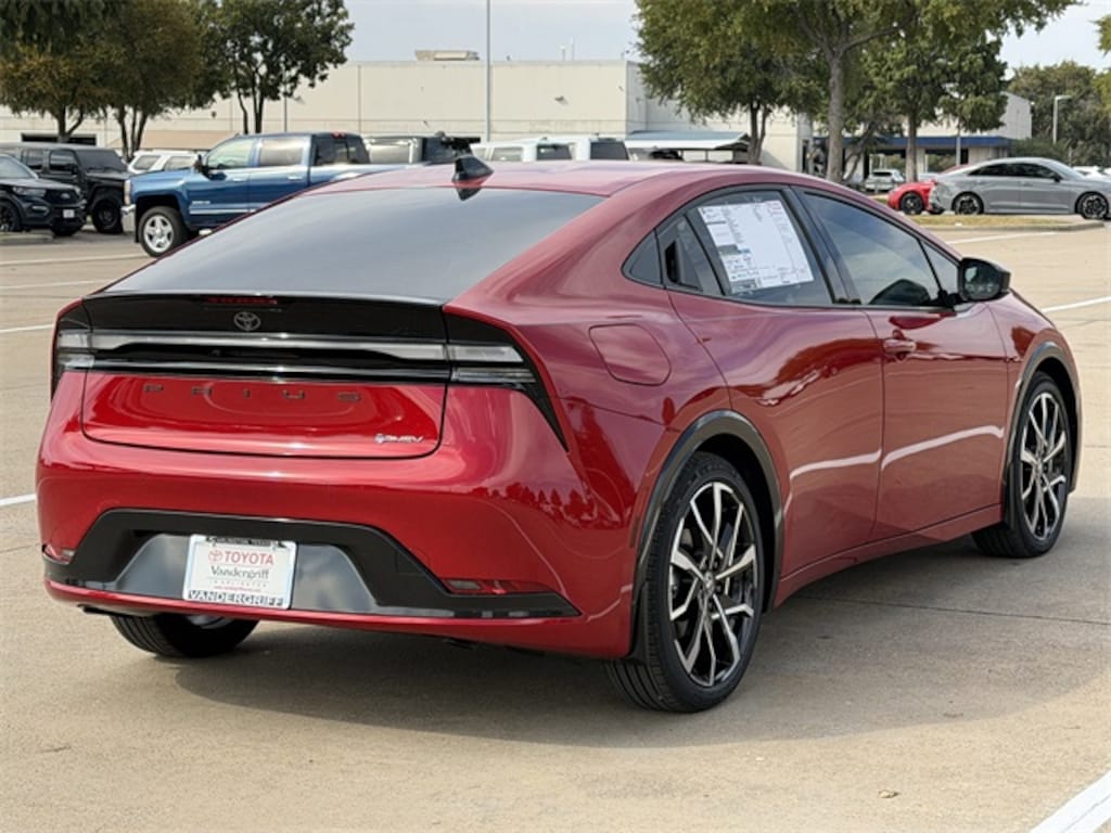 New 2026 Toyota Prius Plug-In Hybrid XSE Hatchback