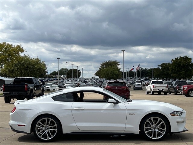2023 Ford Mustang GT Premium photo 3