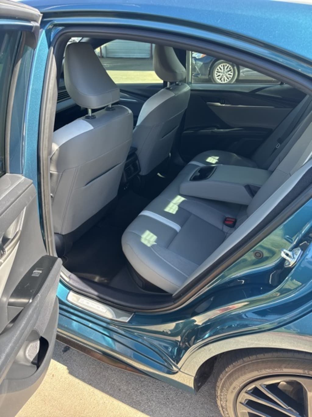 Used 2025 Toyota Camry SE Sedan