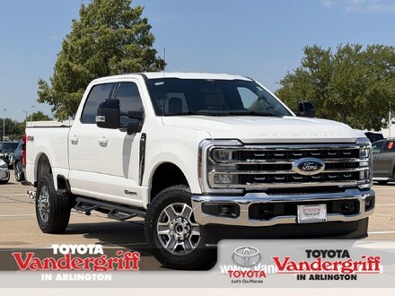 2025 Ford F-250 Lariat Truck Crew Cab