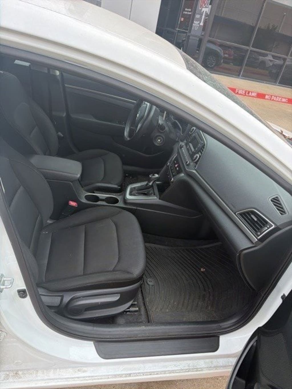 Used 2018 Hyundai Elantra SE Sedan