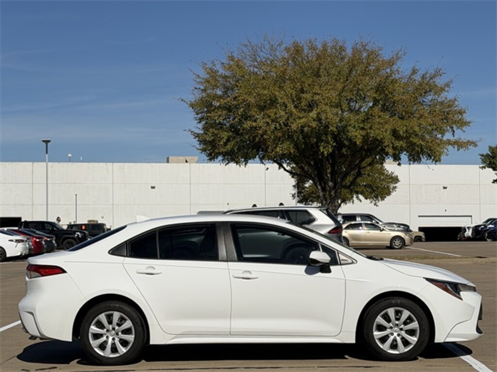 Certified 2022 Toyota Corolla LE Sedan
