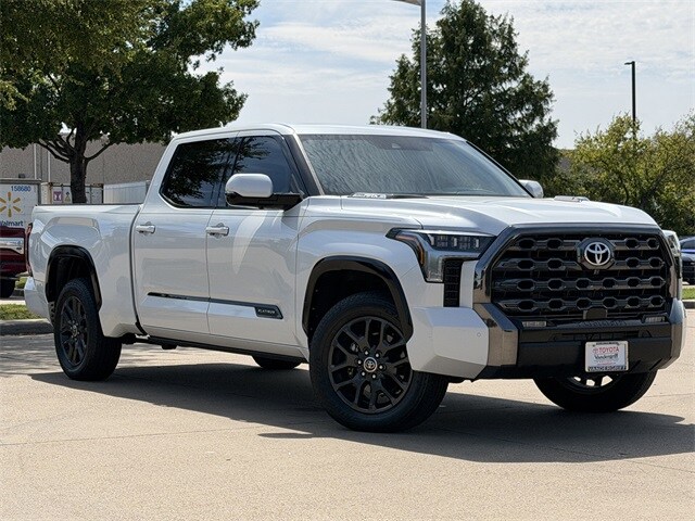 2023 Toyota Tundra Platinum photo 2