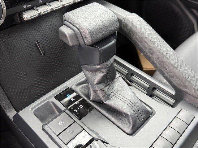 2026 Toyota Tacoma SR5 - Photo 17