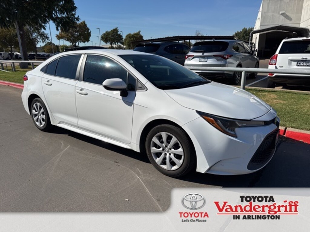 Used 2022 Toyota Corolla LE Sedan