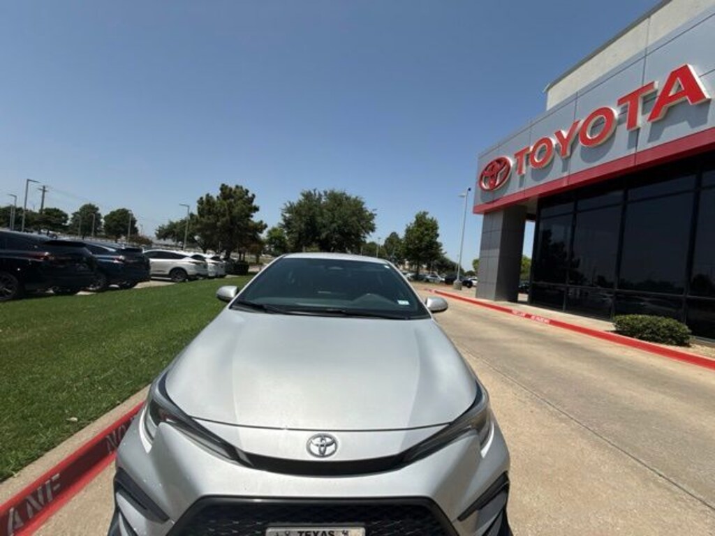 Used 2023 Toyota Corolla SE Sedan