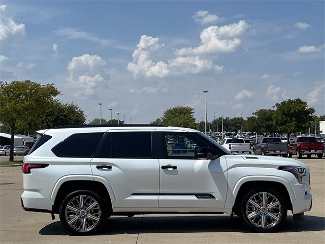 2024 Toyota Sequoia Capstone photo 3