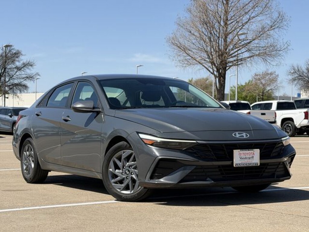 Used 2024 Hyundai Elantra SEL Sedan