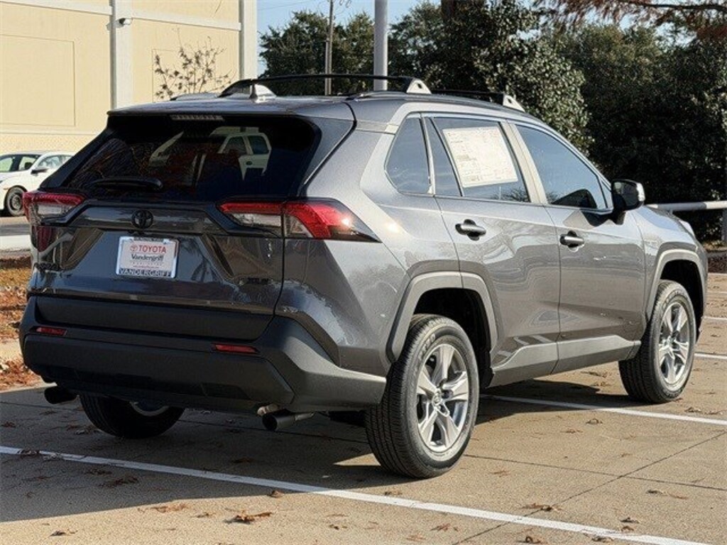 New 2025 Toyota RAV4 XLE SUV
