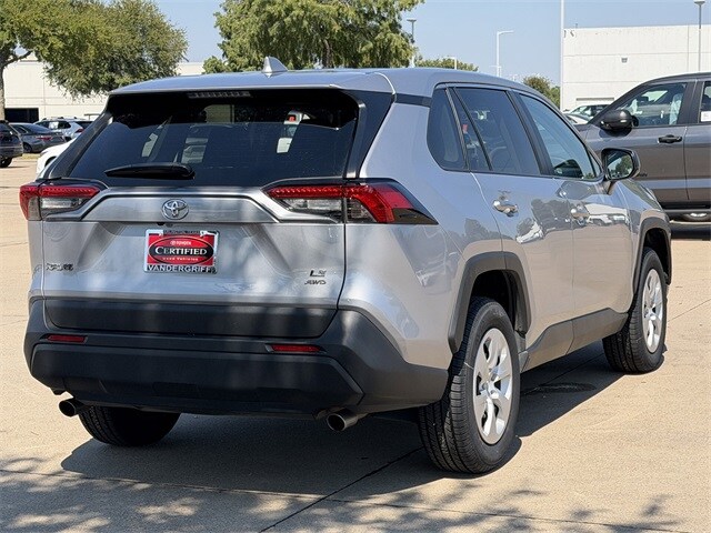 2024 Toyota RAV4 LE photo 2