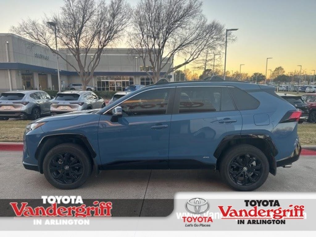 Used 2024 Toyota RAV4 Hybrid SE SUV