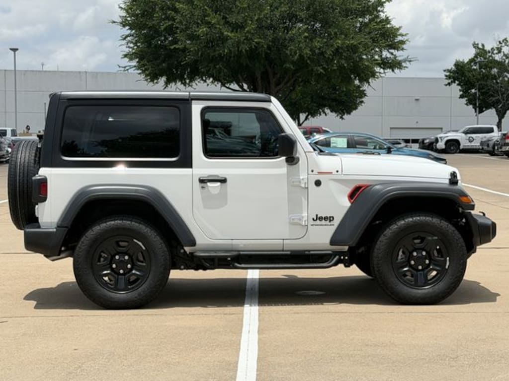 Used 2025 Jeep Wrangler Sport SUV