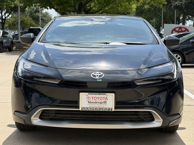 2026 Toyota Prius Plug-in Hybrid SE - Photo 8