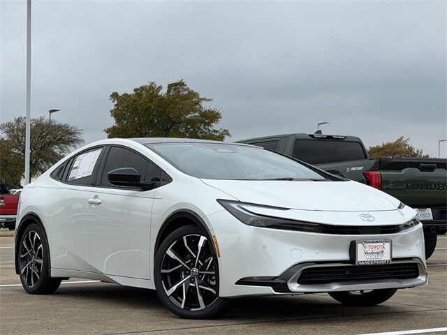 2026 Toyota Prius Plug-in Hybrid XSE Premium photo 2