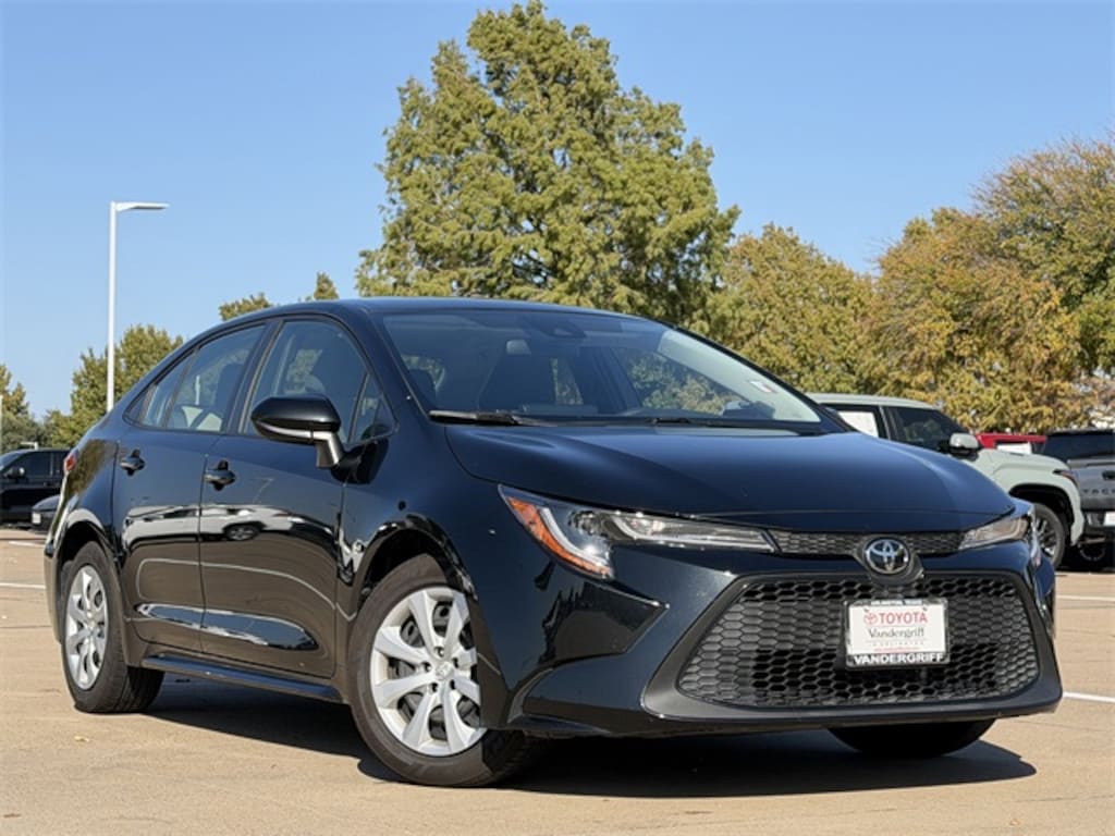 Certified 2022 Toyota Corolla LE Sedan