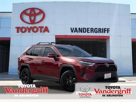 2025 Toyota RAV4 Hybrid XLE SUV
