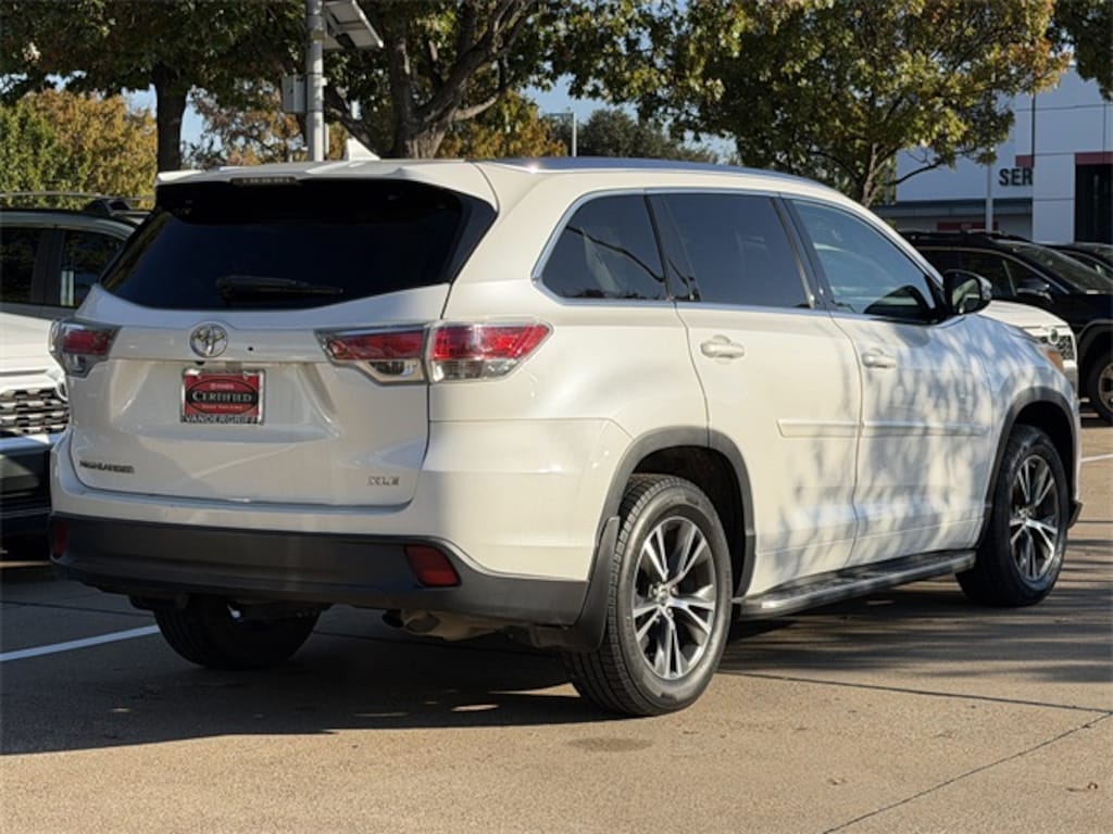 Certified 2016 Toyota Highlander XLE V6 SUV