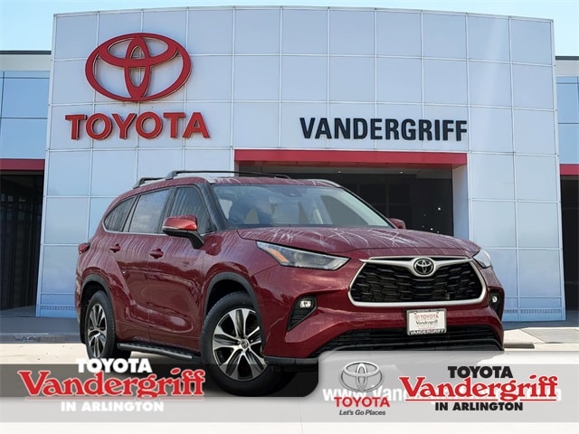 2023 Toyota Highlander XLE's photo