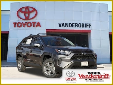 2025 Toyota RAV4 XLE SUV