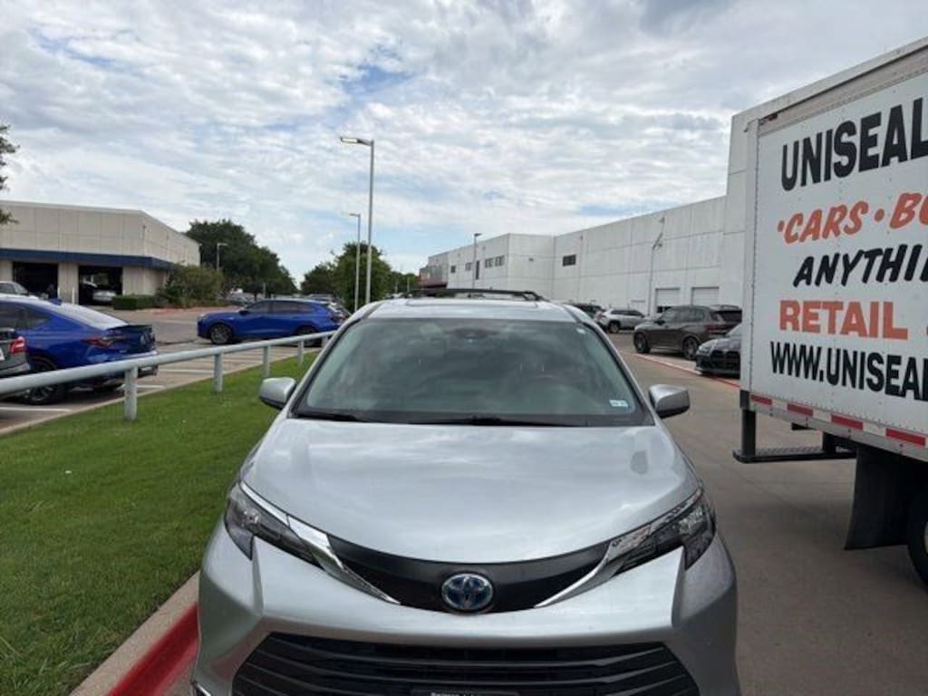 Used 2024 Toyota Sienna XLE Van Passenger Van