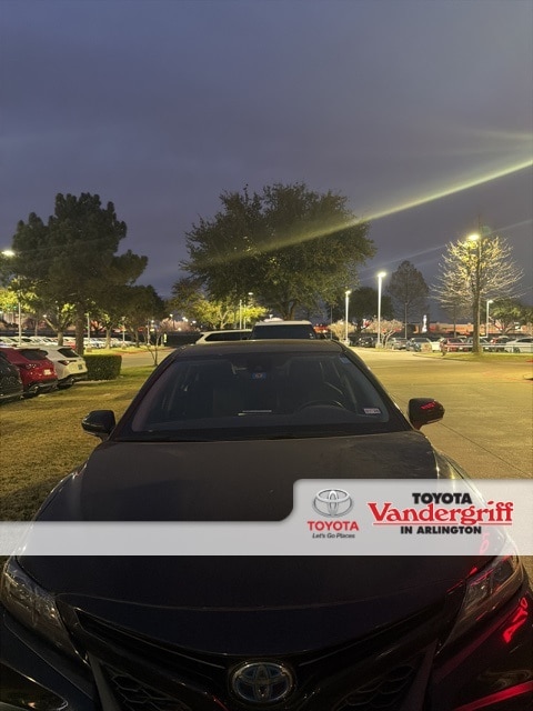 2024 Toyota Camry SE