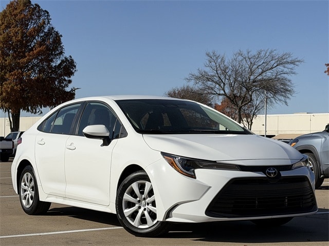 Certified 2025 Toyota Corolla LE with VIN 5YFB4MDE6SP242326 for sale in Northfield, Minnesota